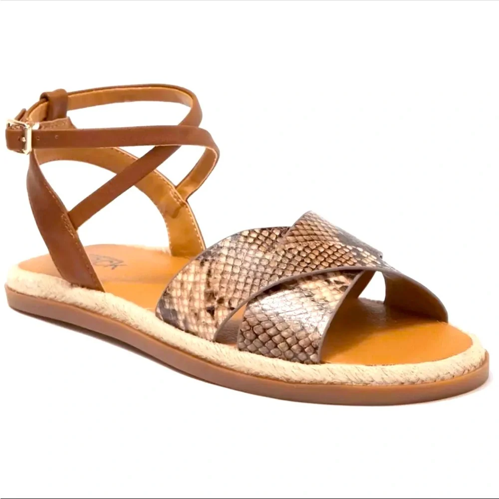 EUC Nordstrom Rack straps sandals- size 7.5 - Picture 1 of 6